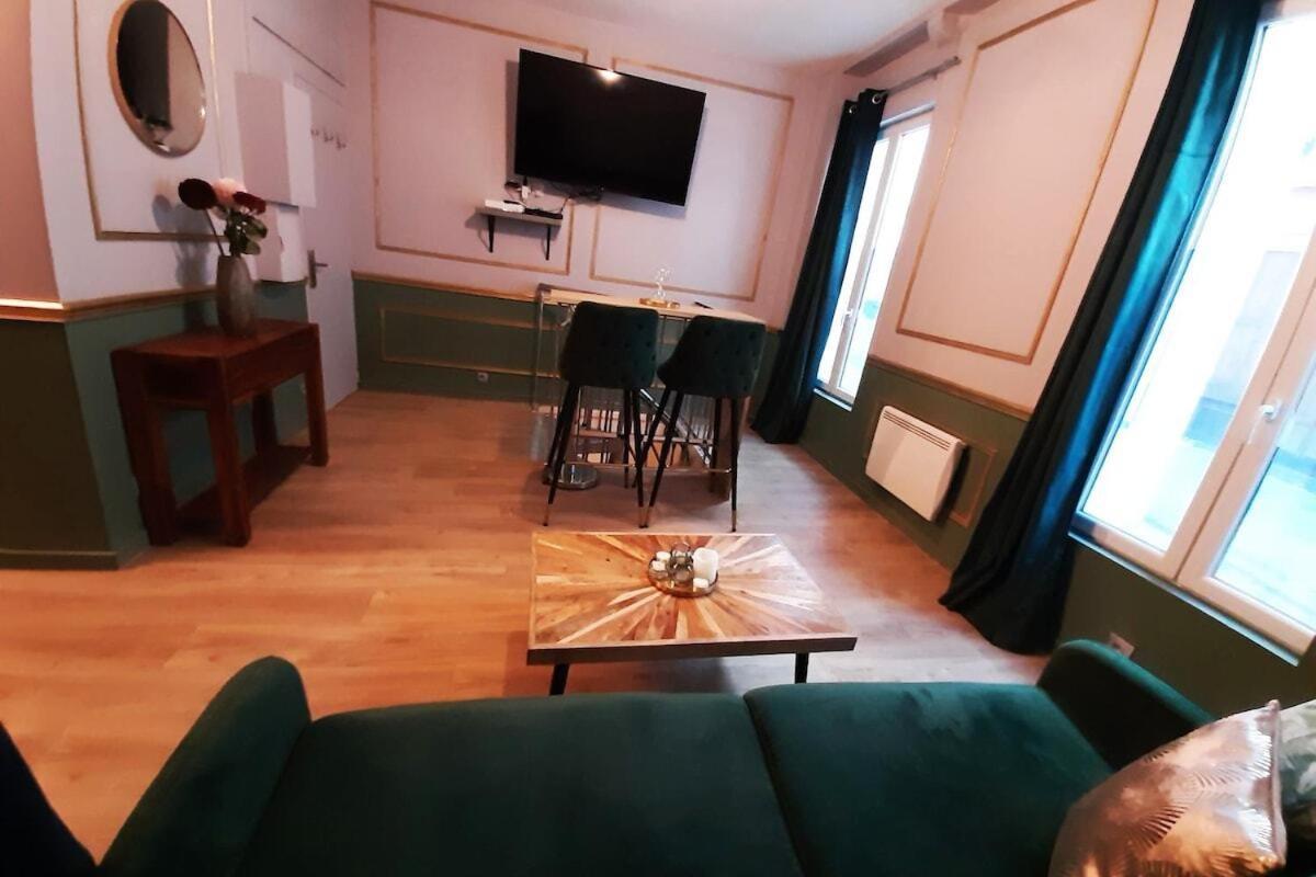 Guernica Apartment Paris Montmartre Phòng bức ảnh